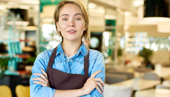 Frau in der Gastronomie