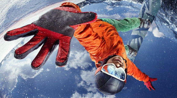 Snowboarder