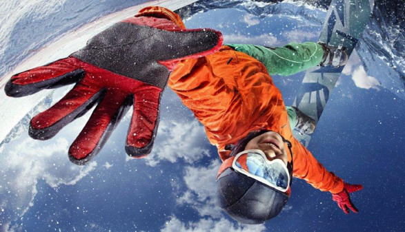 Snowboarder
