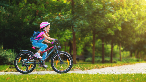 M&auml;dchen auf einem Fahrrad