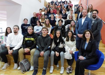 US-Botschafterin zu Besuch in der AK-Bibliothek Villach © Oskar Höher/AK