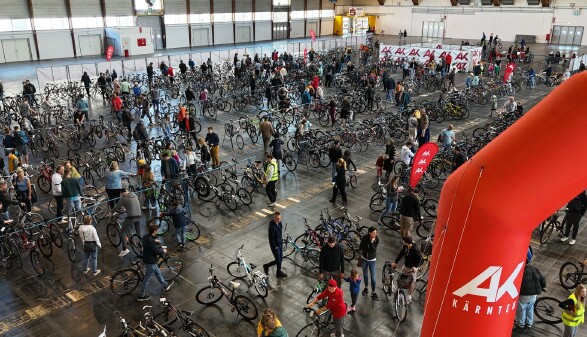 Hunderte gebrauchte Fahrr&auml;der erhalten bei zwei AK-Fahrradb&ouml;rsen in Klagenfurt und Villach eine zweite Chance.