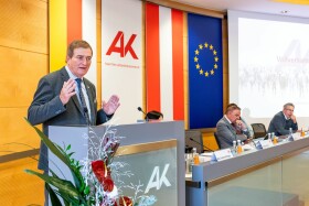 AK-Präsident Günther Goach