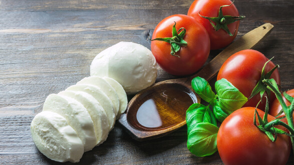 Mozarella und Tomaten © rdnzl, stock.adobe.com