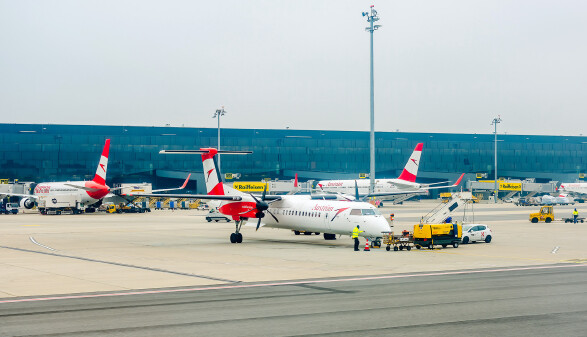 Flugzeuge der Fluglinie Austrian Airlines auf dem Flughafen Wien Schwechat